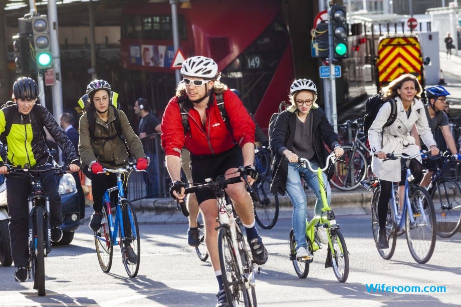 What do I need to cycle to work? | Cycling Weekly